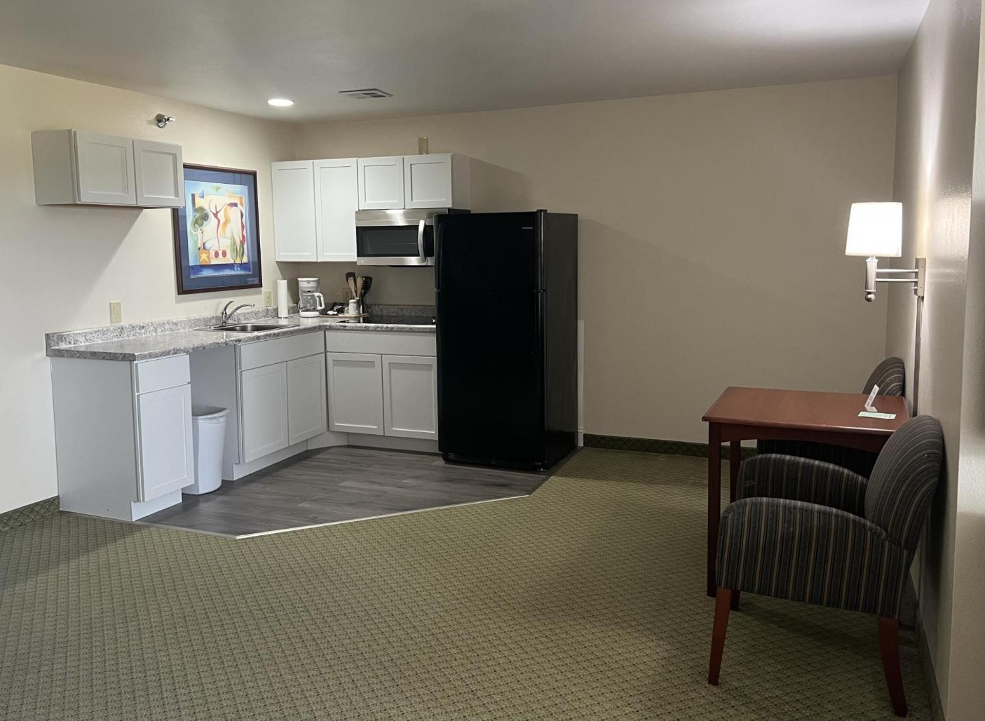 Grandstay Hotel & Suites Becker Экстерьер фото