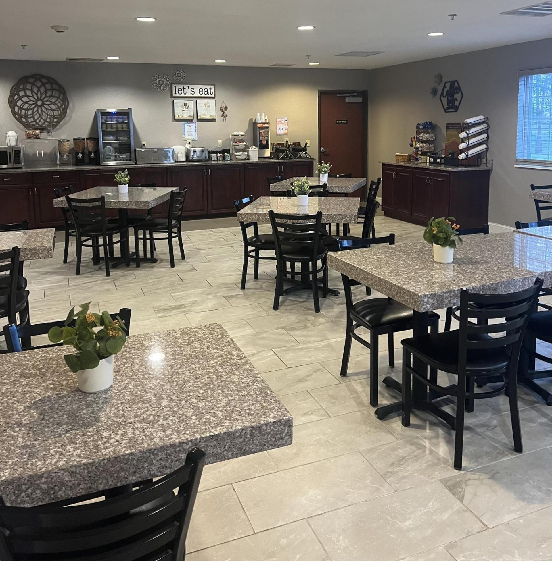 Grandstay Hotel & Suites Becker Экстерьер фото